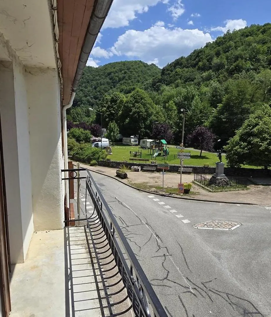 Pyrenean Pursuits Biert