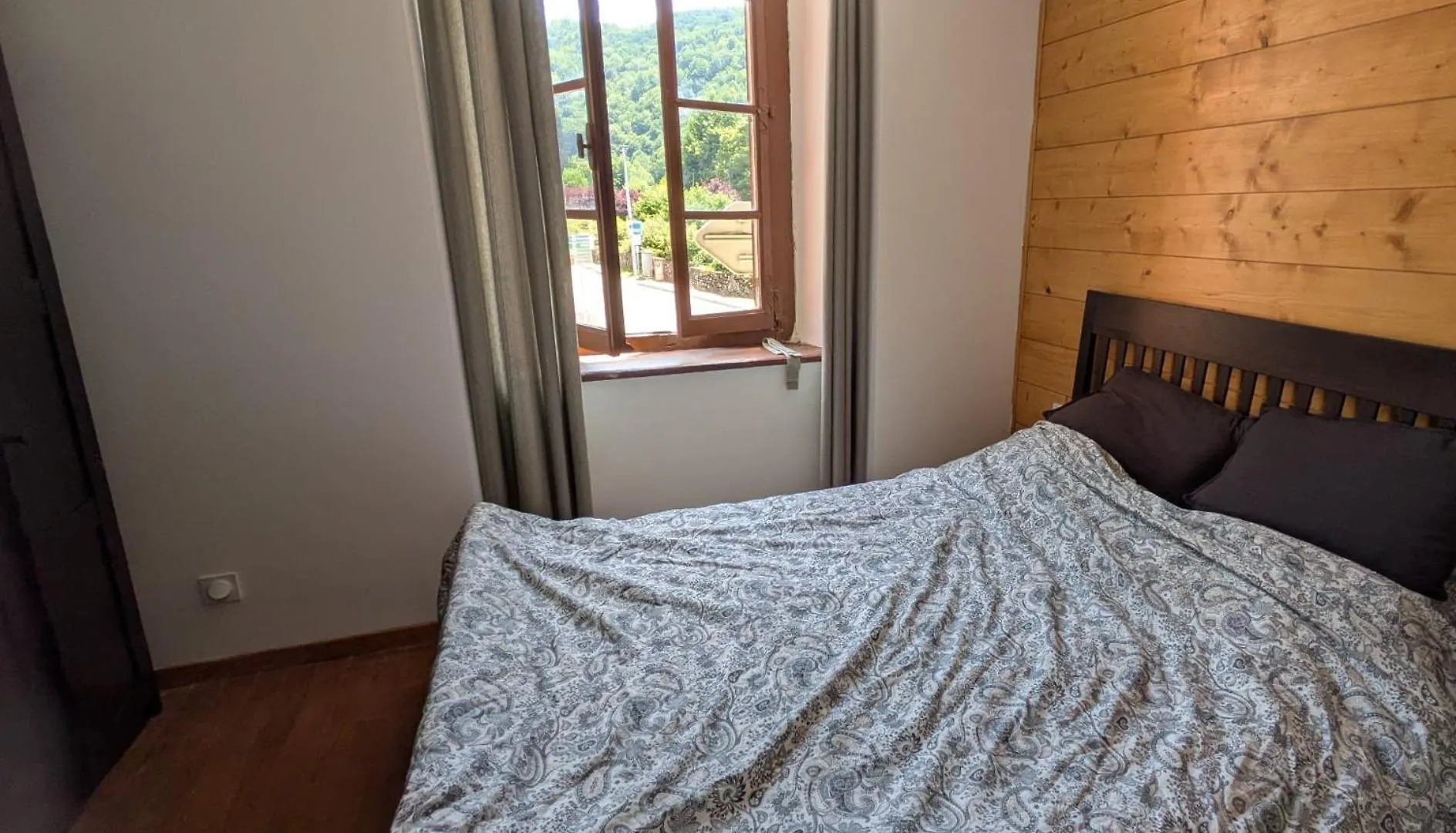 Pyrenean Pursuits Biert